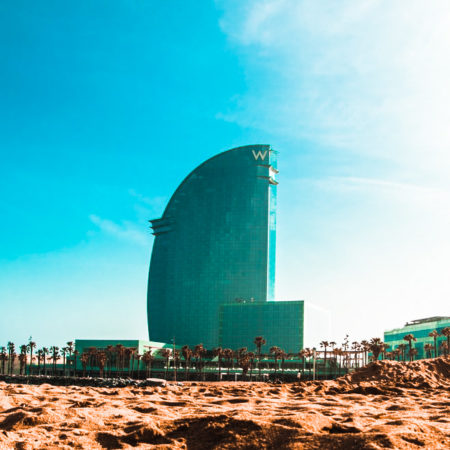 photo-1582146585754-bcd6526207cf_edited